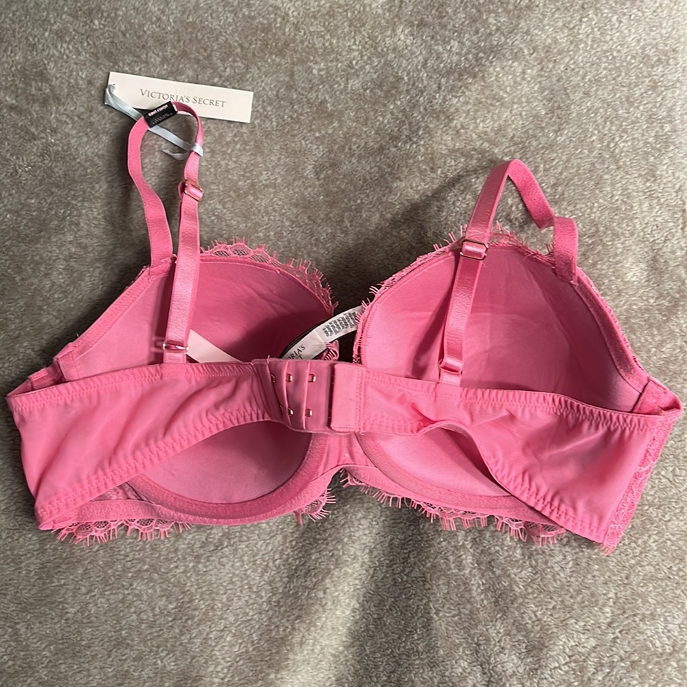 Victoria’s Secret Bra New - Picture 2 of 3